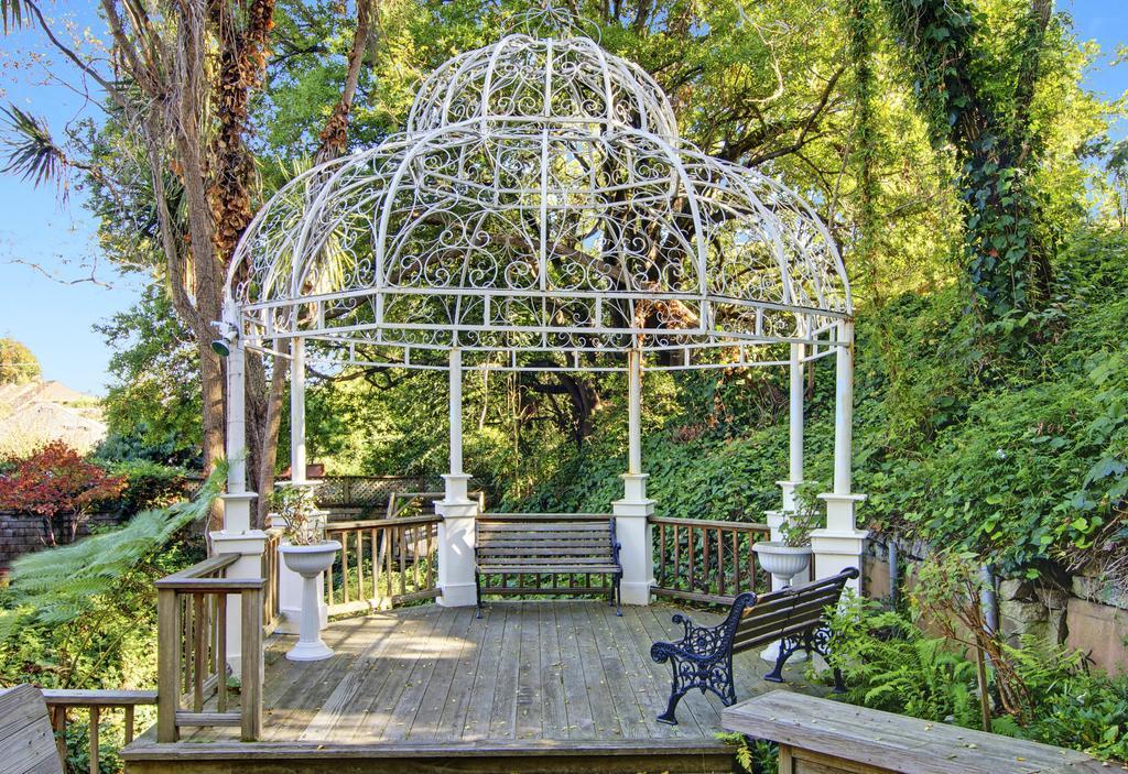 The Babbling Brook Inn Санта-Крус Экстерьер фото