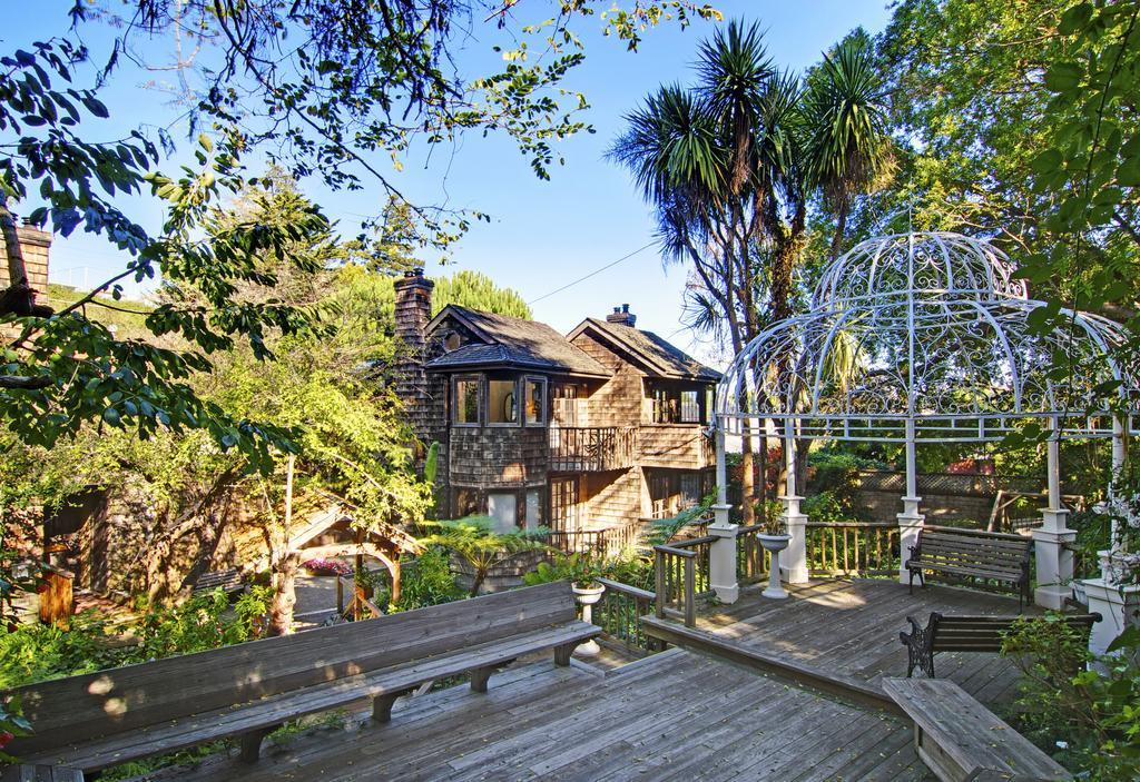 The Babbling Brook Inn Санта-Крус Экстерьер фото