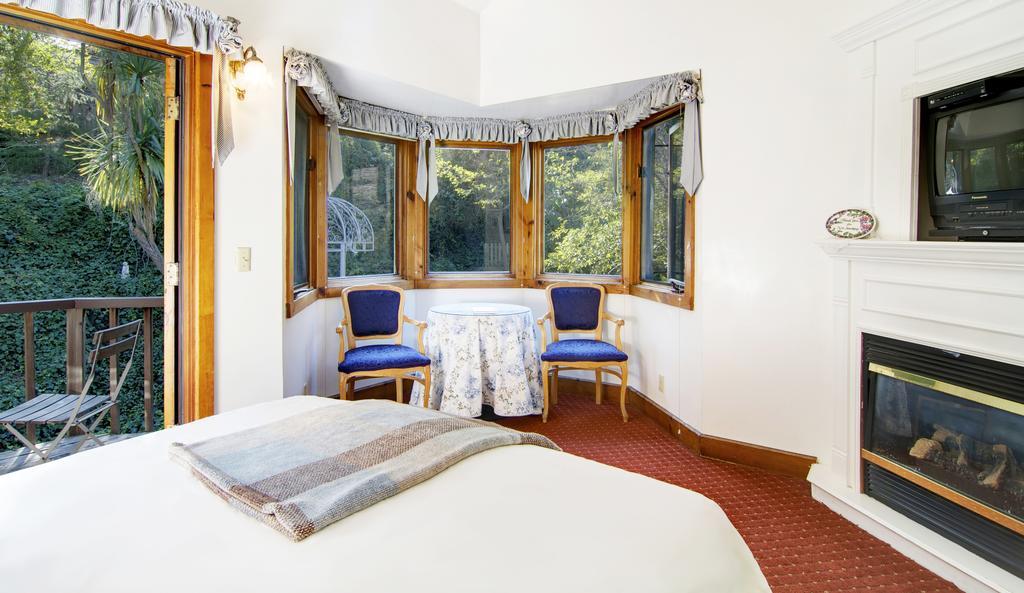 The Babbling Brook Inn Санта-Крус Экстерьер фото
