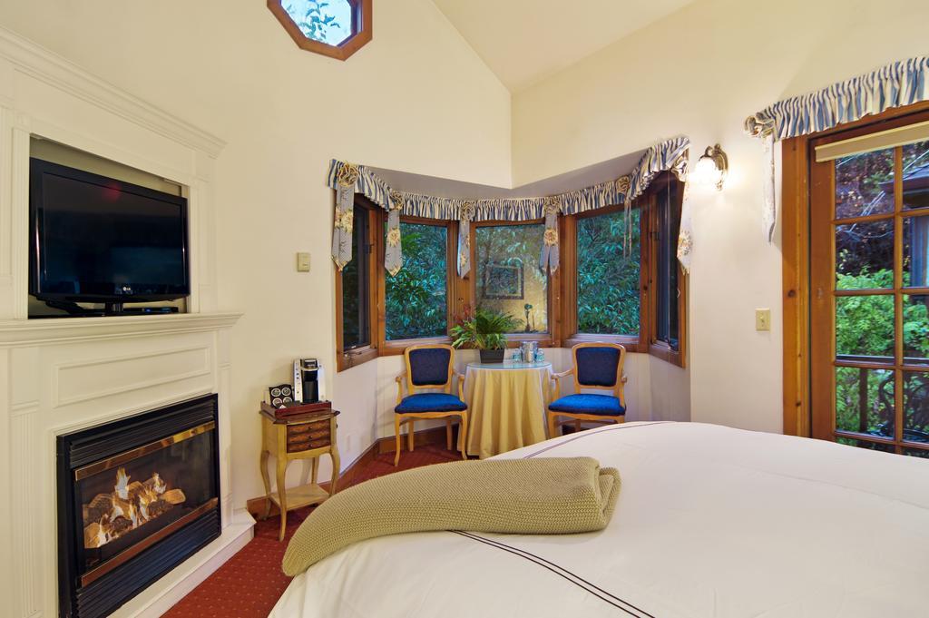 The Babbling Brook Inn Санта-Крус Экстерьер фото