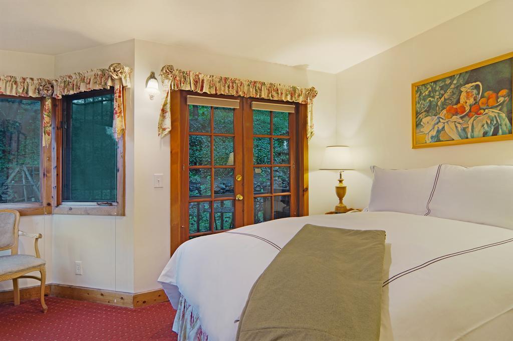 The Babbling Brook Inn Санта-Крус Экстерьер фото