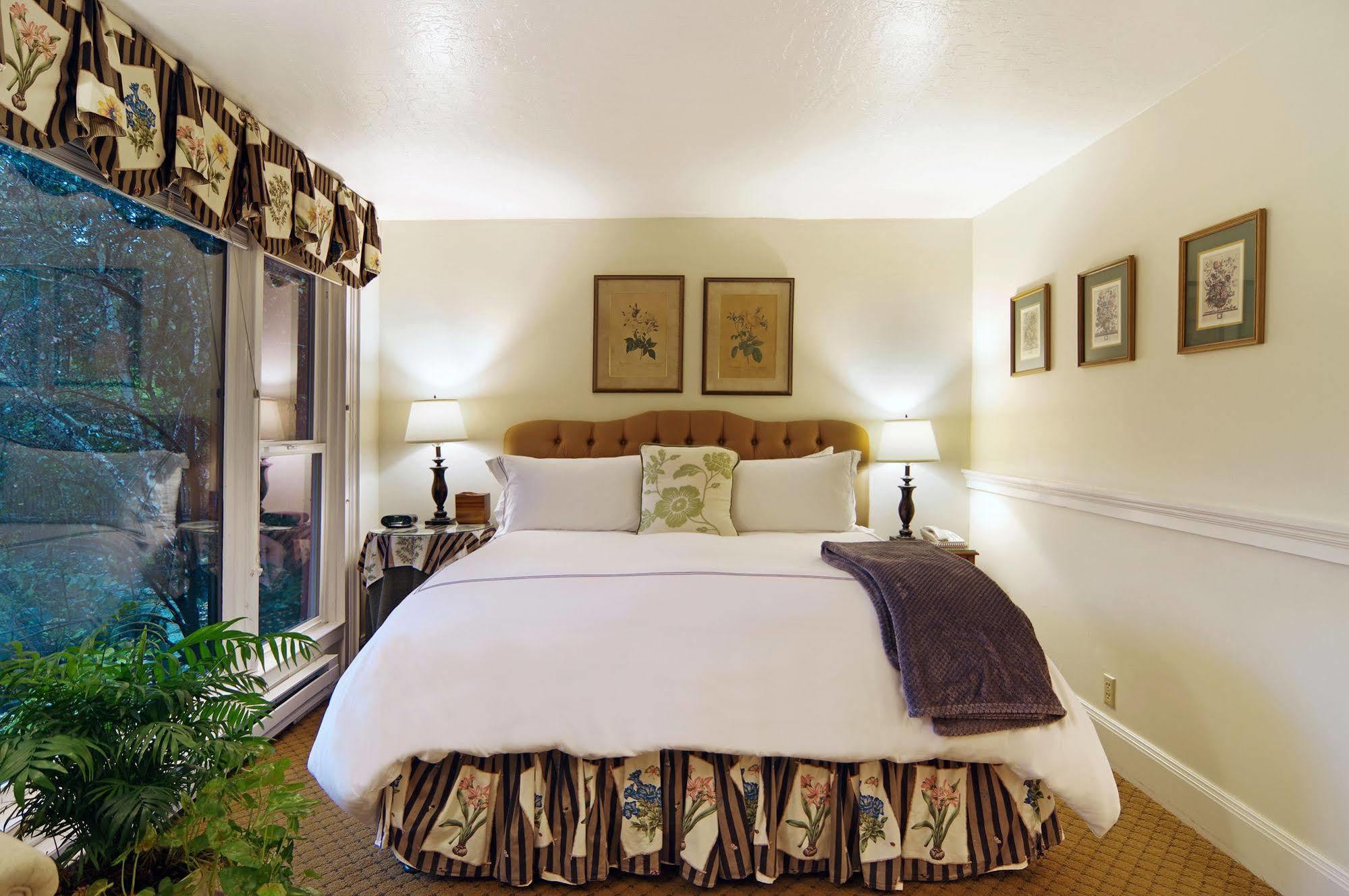 The Babbling Brook Inn Санта-Крус Экстерьер фото